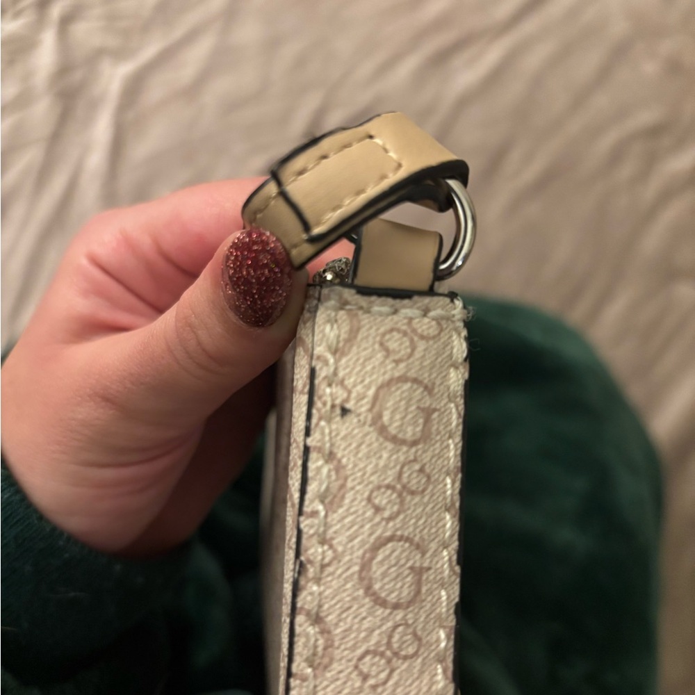 GUESS Logo Patterned Cream Crossbody Bag - Picture 9 of 14